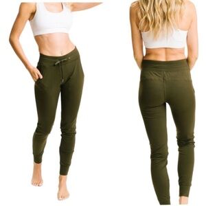 Zyia Active Green Ascend Joggers Size XXL.